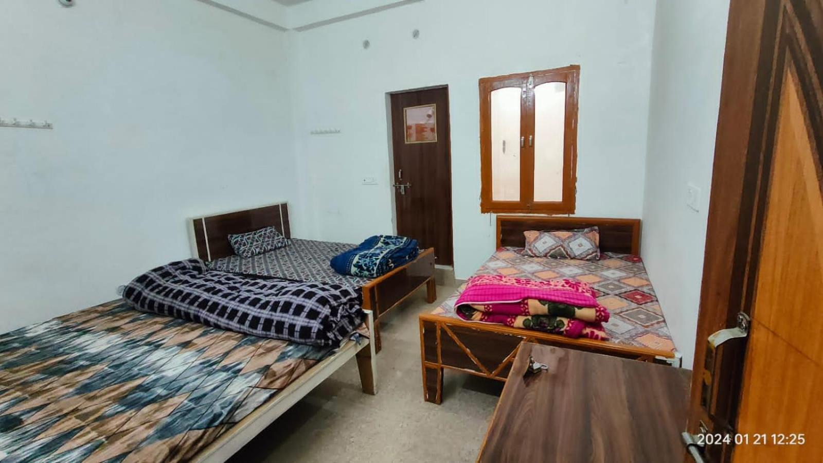 Gopal Sadan-2 Apartment Vrindavan Bagian luar foto