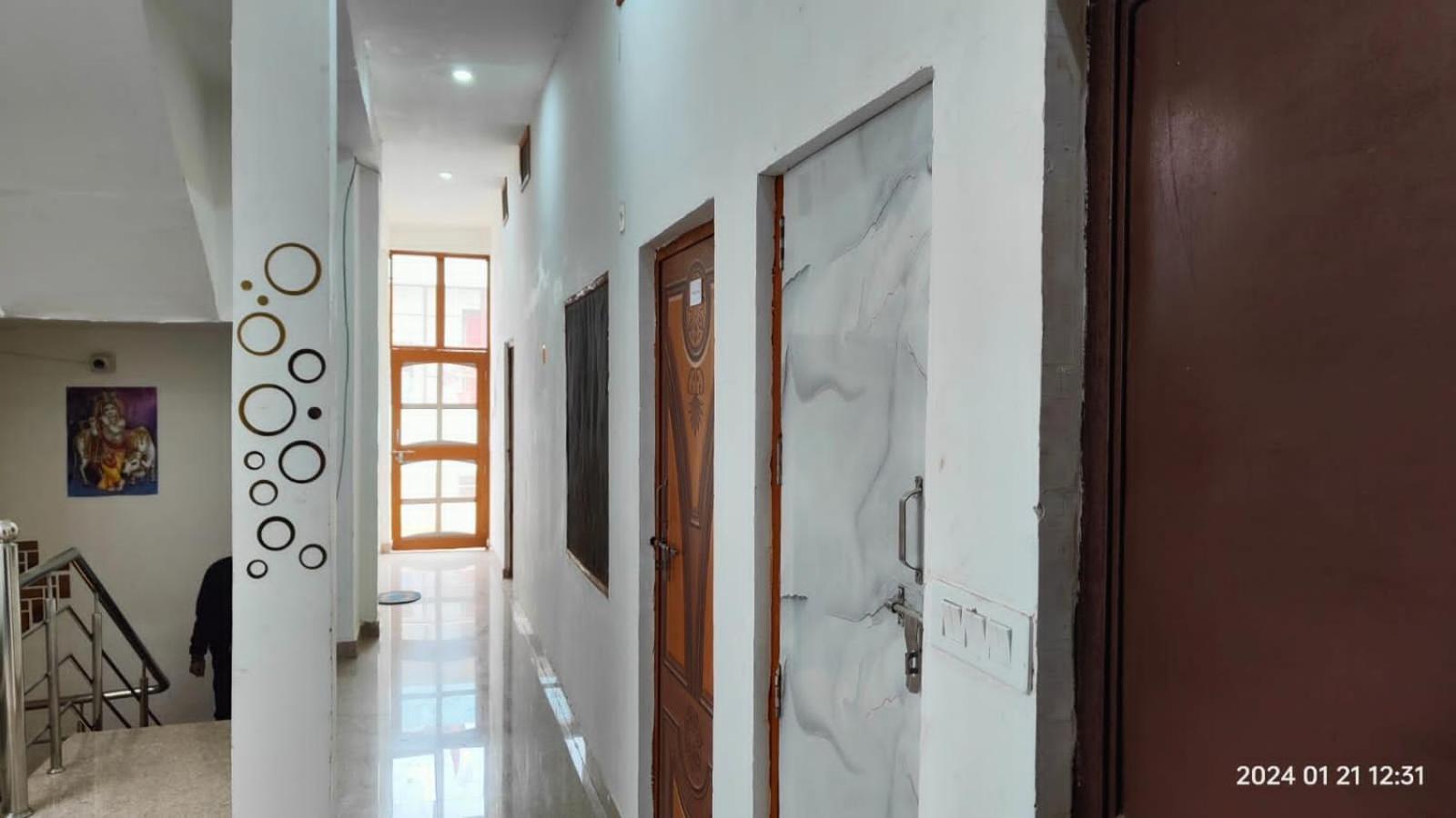 Gopal Sadan-2 Apartment Vrindavan Bagian luar foto