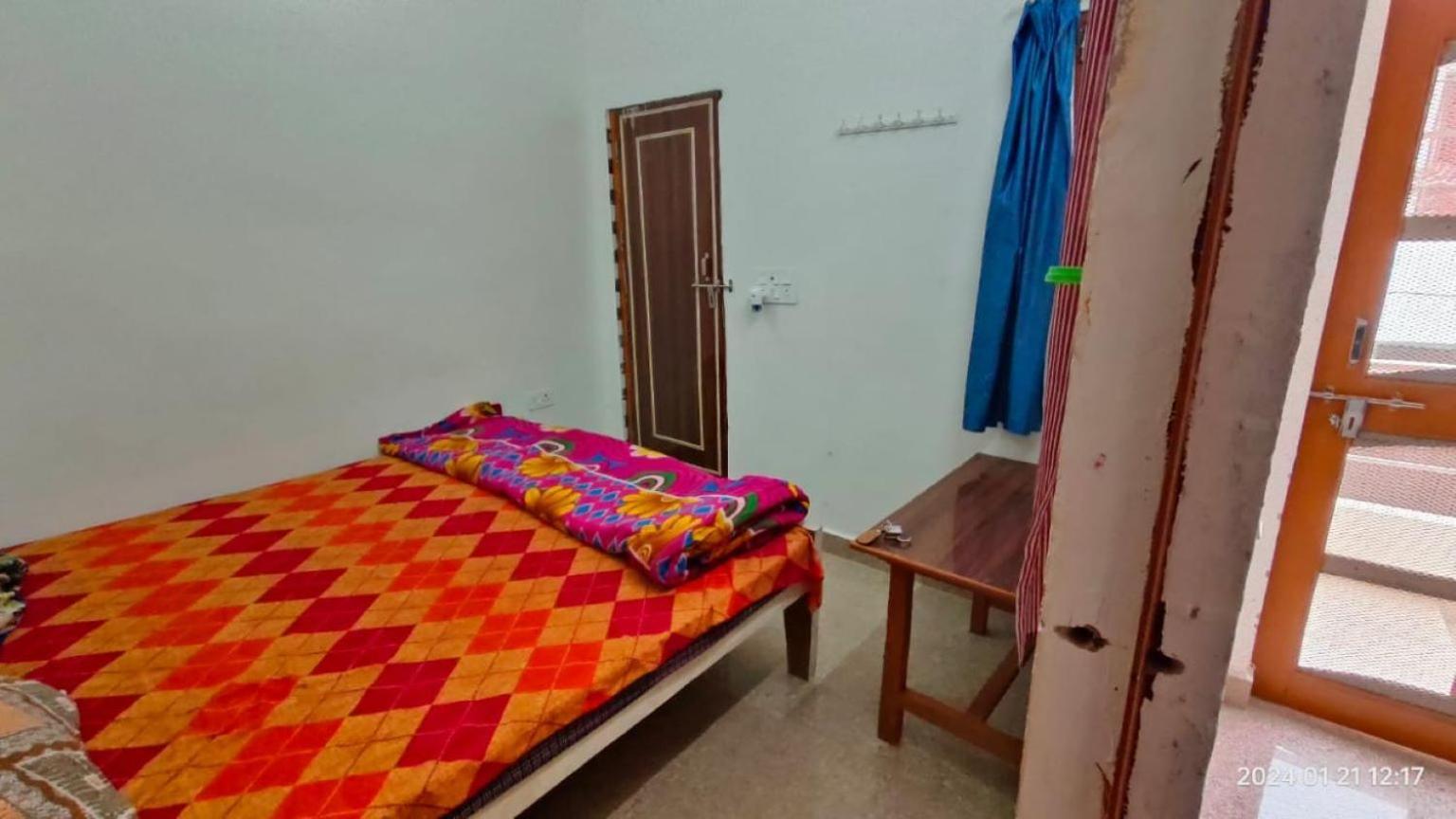 Gopal Sadan-2 Apartment Vrindavan Bagian luar foto